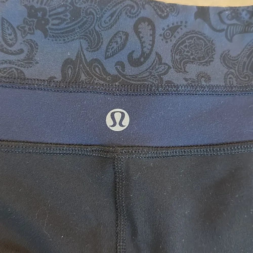 Lululemon Athletica Black and Blue Leggings for Active Comfort